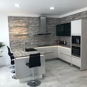 Luxusní Přímo V Centru U Thermal Apartmán